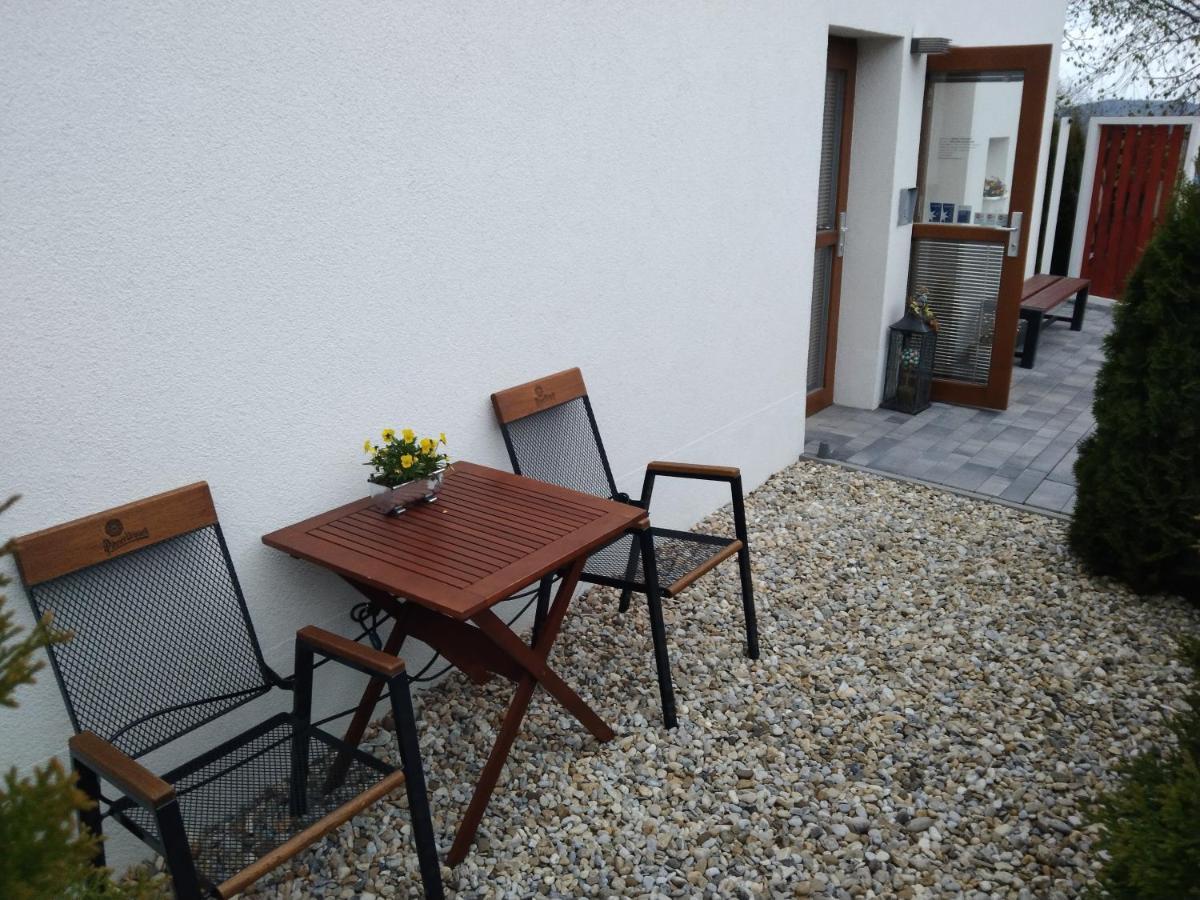 Ferienwohnung Wellness Apartman S Virivkou A Saunou Pilsen Exterior foto